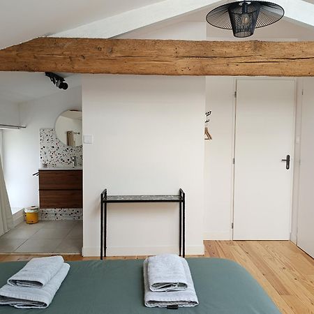 Maison Irondas Saint-Pierre-d'Aurillac Екстериор снимка