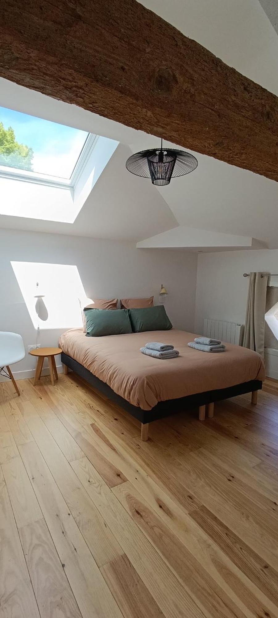 Maison Irondas Saint-Pierre-d'Aurillac Екстериор снимка